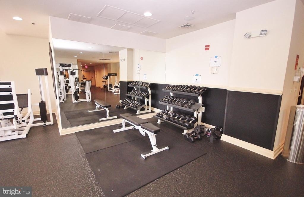 9486 Virginia Center Boulevard - Photo 32