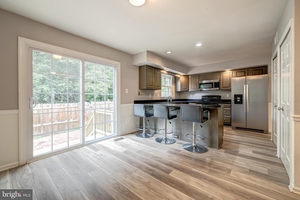 5465 Cheshire Meadows Way - Photo 9
