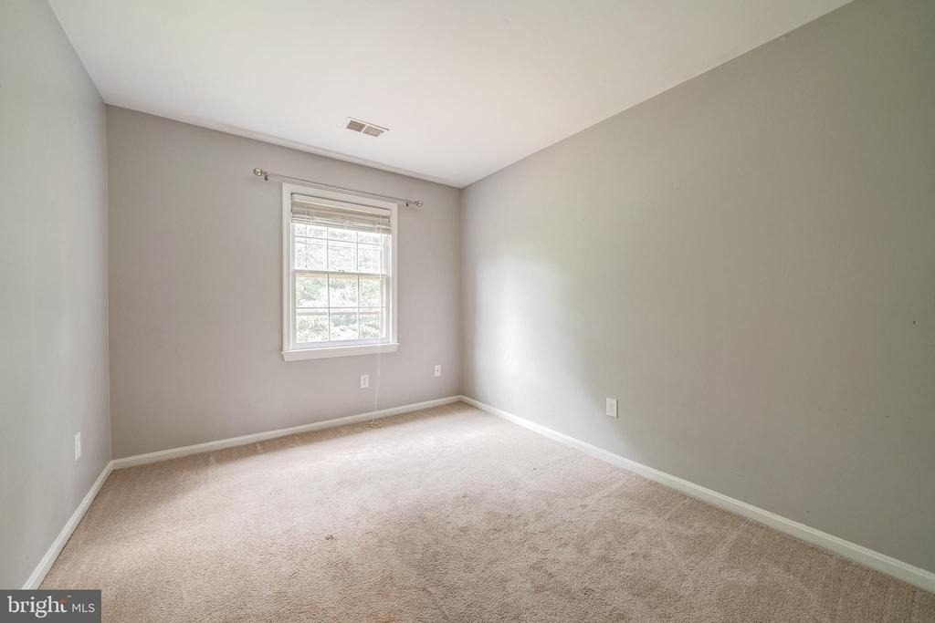 5465 Cheshire Meadows Way - Photo 23
