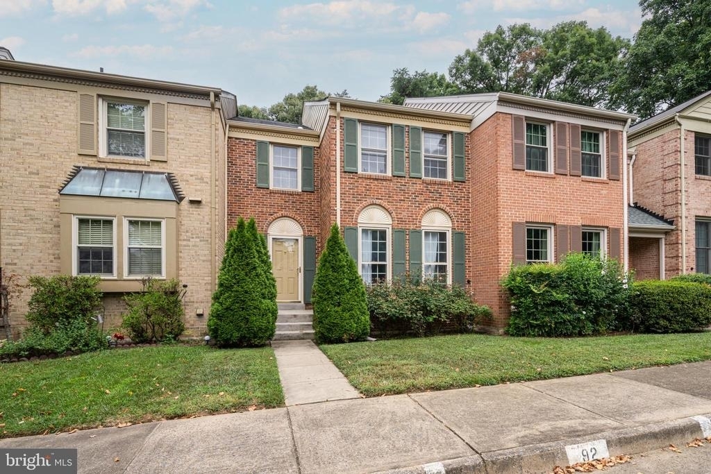 5465 Cheshire Meadows Way - Photo 0