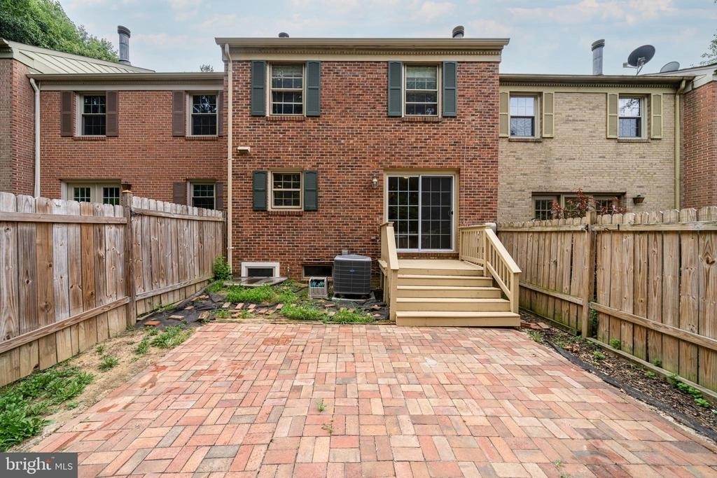 5465 Cheshire Meadows Way - Photo 30