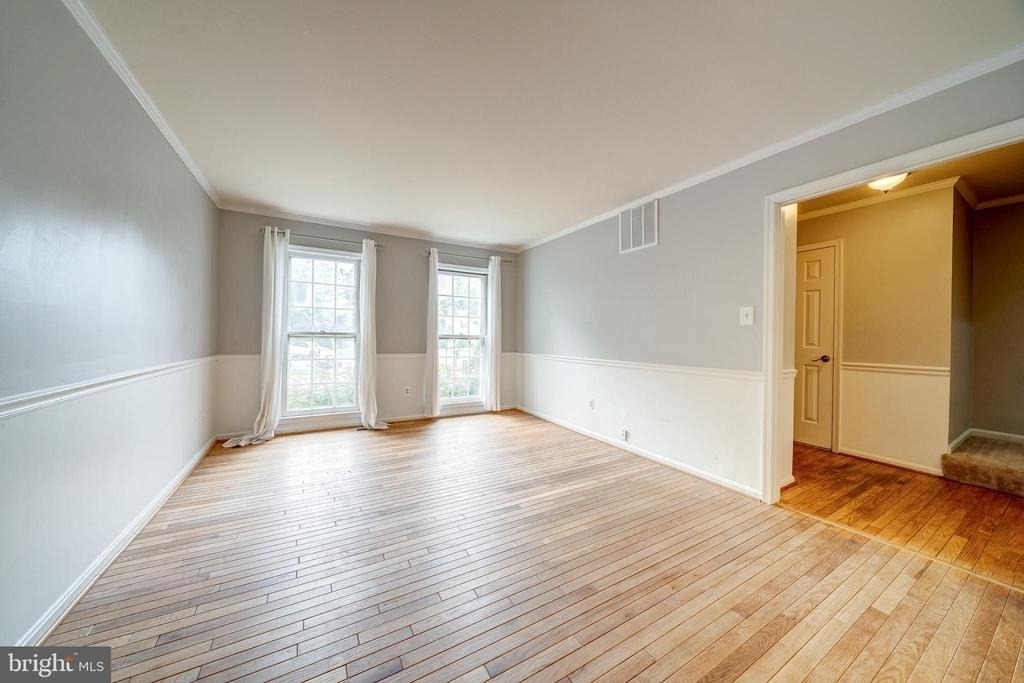 5465 Cheshire Meadows Way - Photo 4