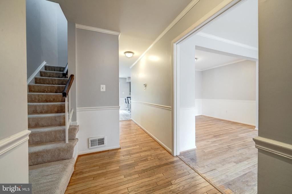 5465 Cheshire Meadows Way - Photo 2