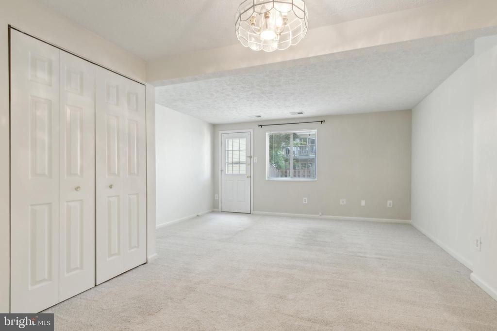 8483 Aurora Court - Photo 10