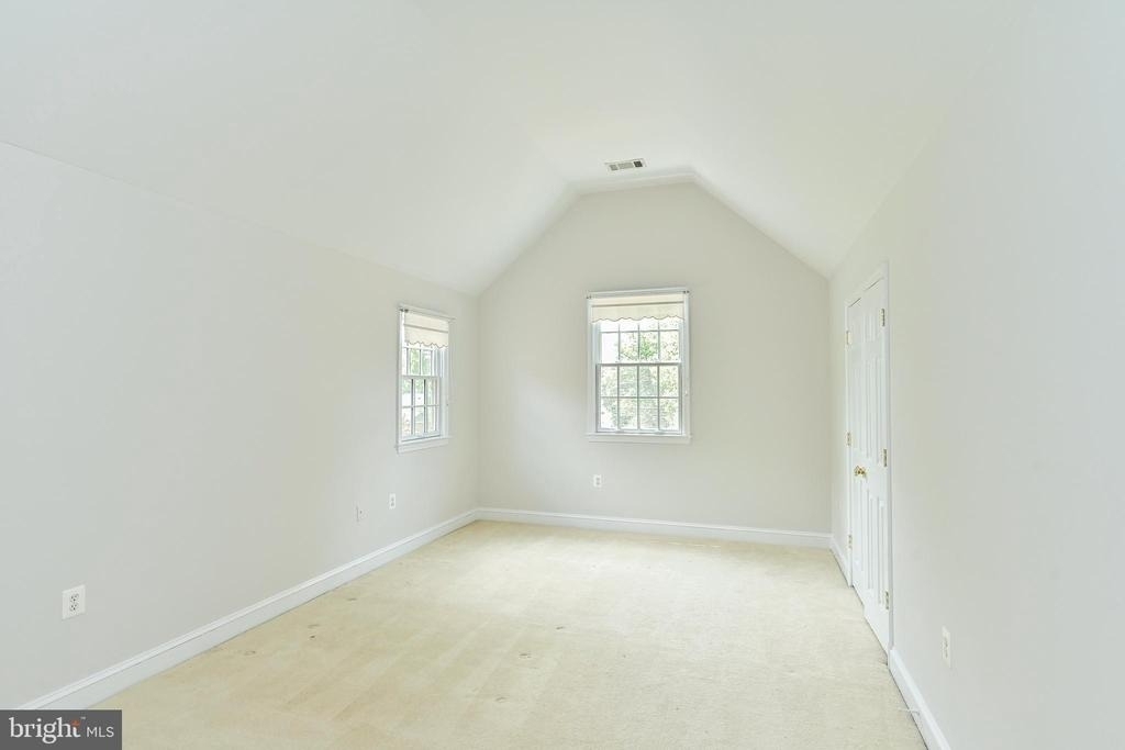 5116 Remington Drive - Photo 54