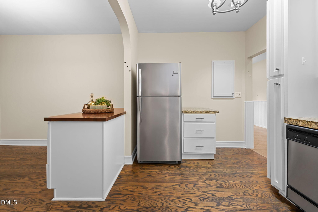 6423 New Market Way - Photo 11