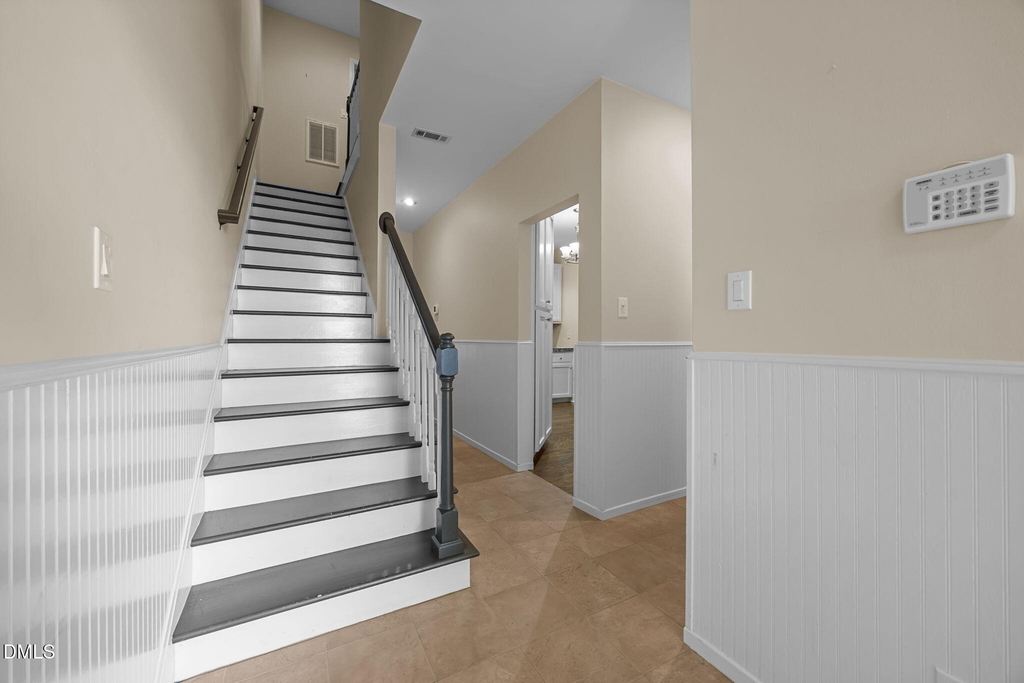 6423 New Market Way - Photo 3