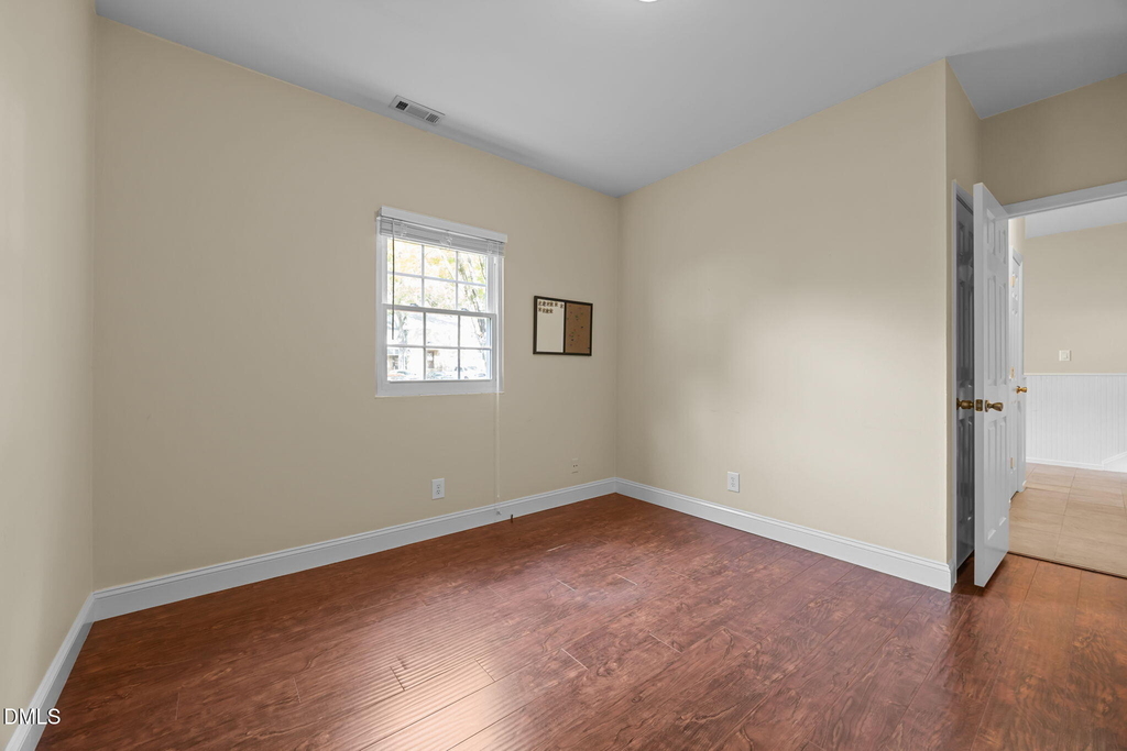 6423 New Market Way - Photo 7