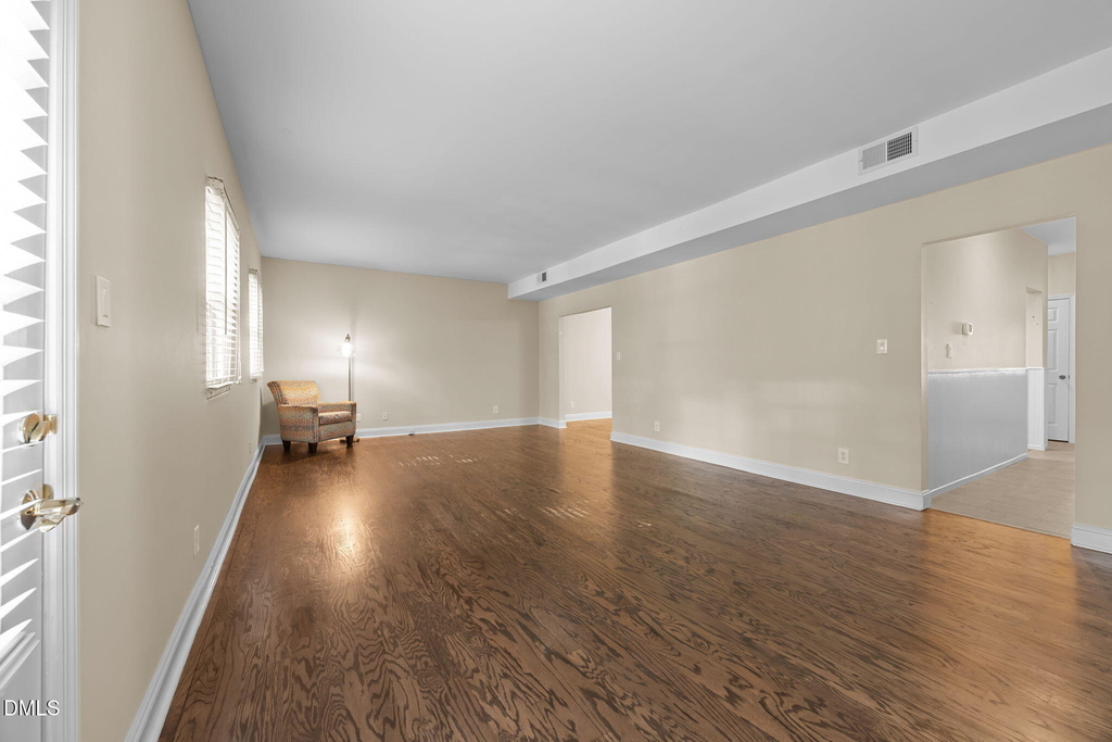 6423 New Market Way - Photo 17