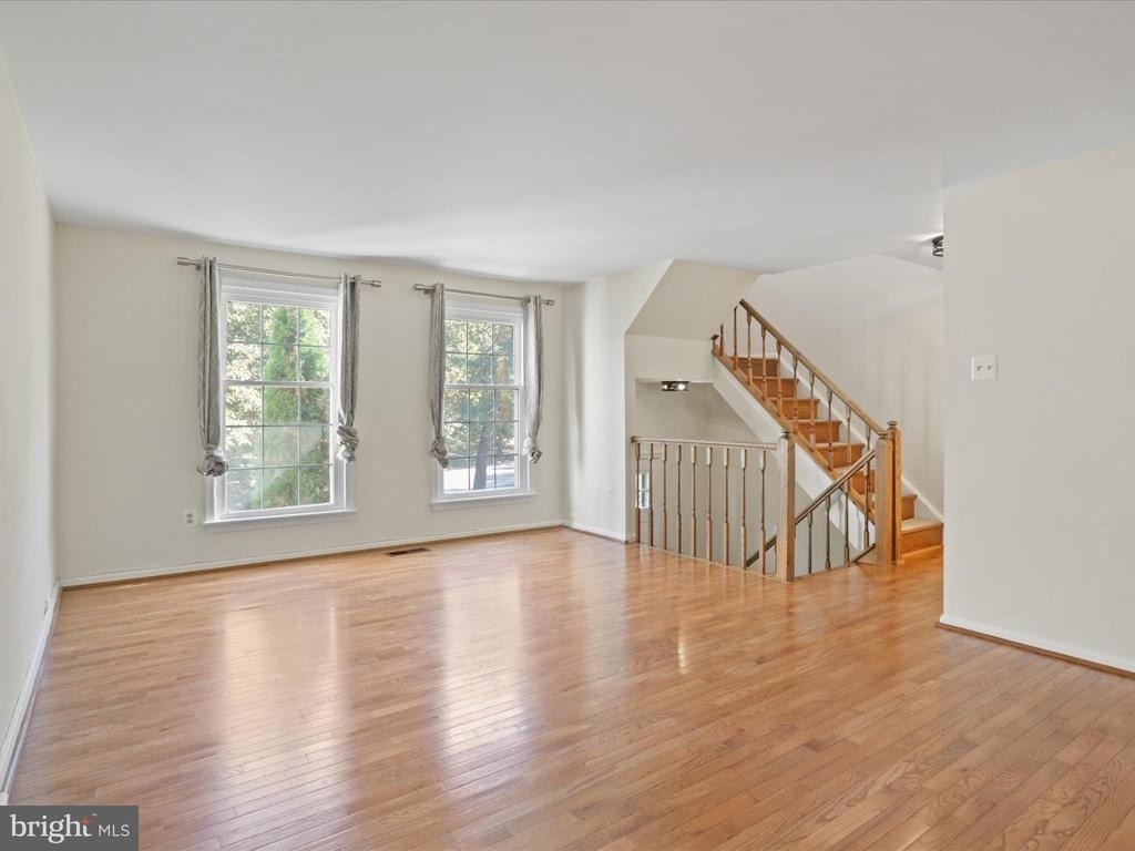 6502 Coachleigh Way - Photo 3