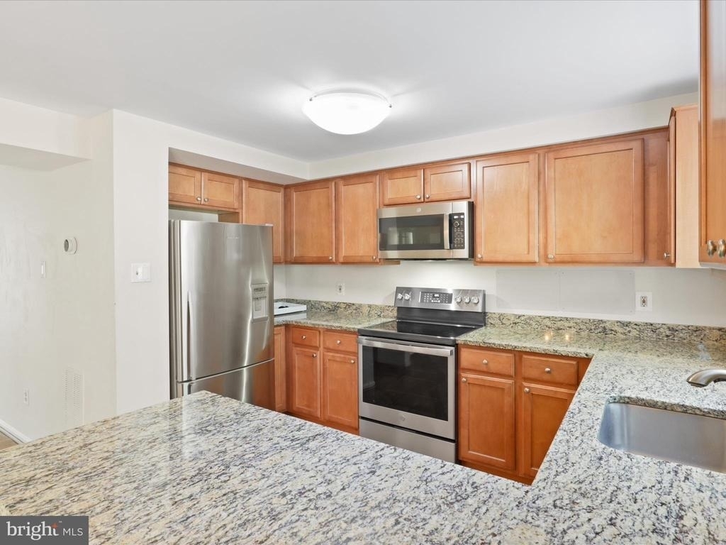 6502 Coachleigh Way - Photo 9