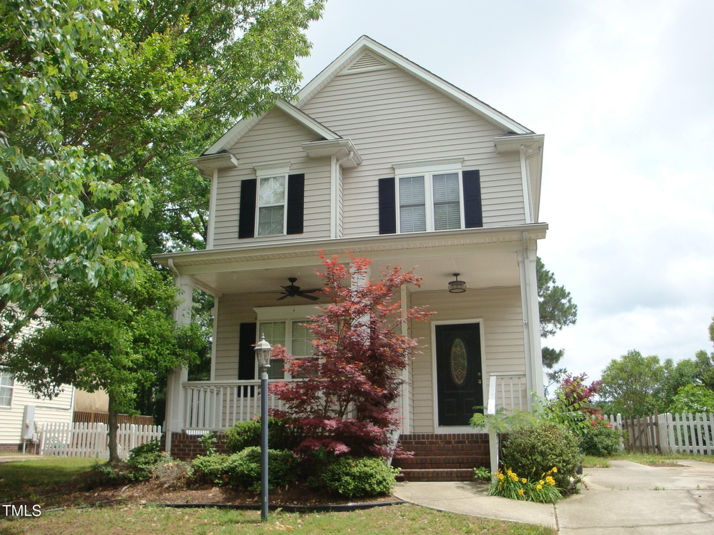 513 E Maple Avenue - Photo 0