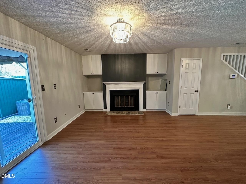 3411 Balfour E - Photo 11