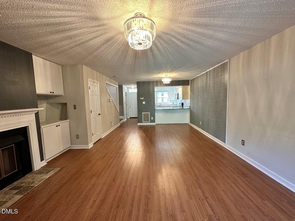 3411 Balfour E - Photo 12