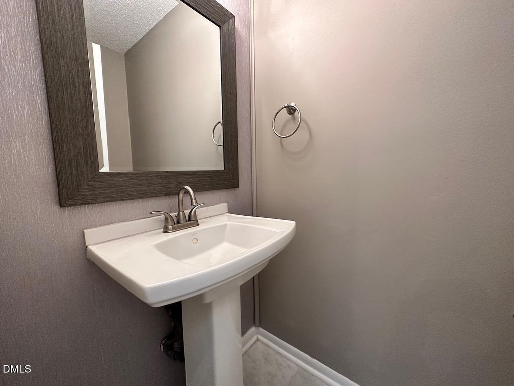 3411 Balfour E - Photo 6