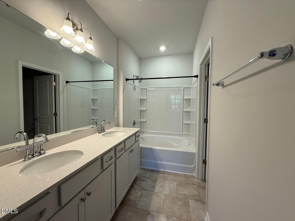 152 Fideaux Boulevard - Photo 19