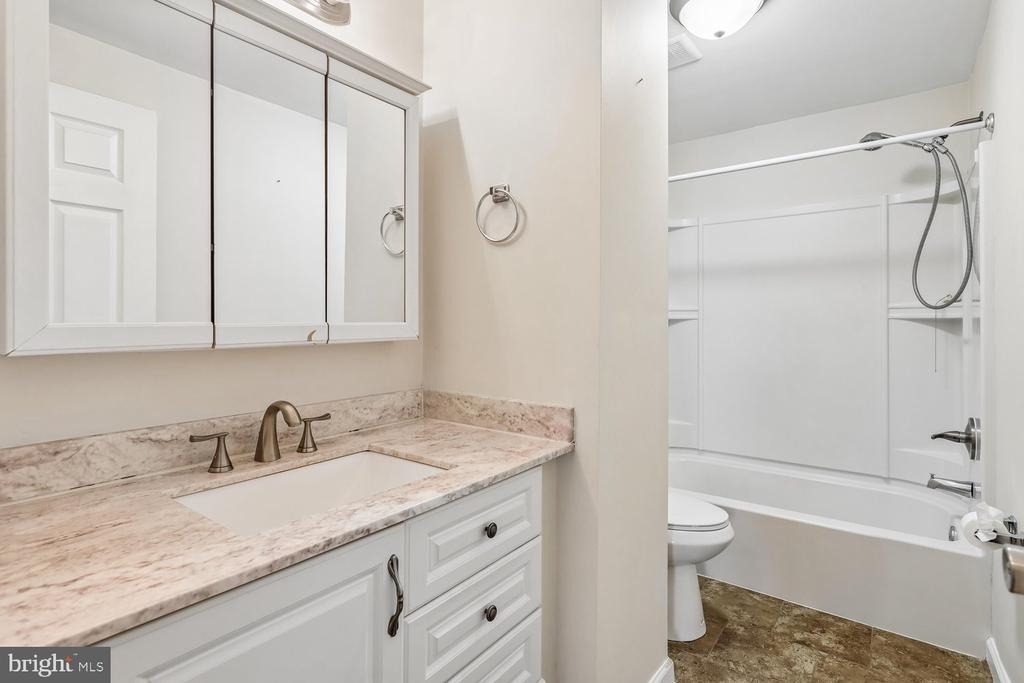 7226 Marr Drive - Photo 10