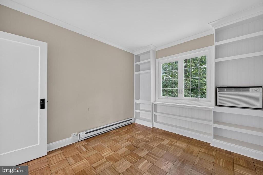 1557 Mount Eagle Place - Photo 28