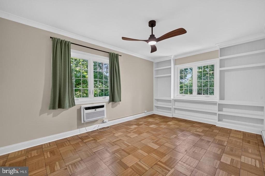 1557 Mount Eagle Place - Photo 23