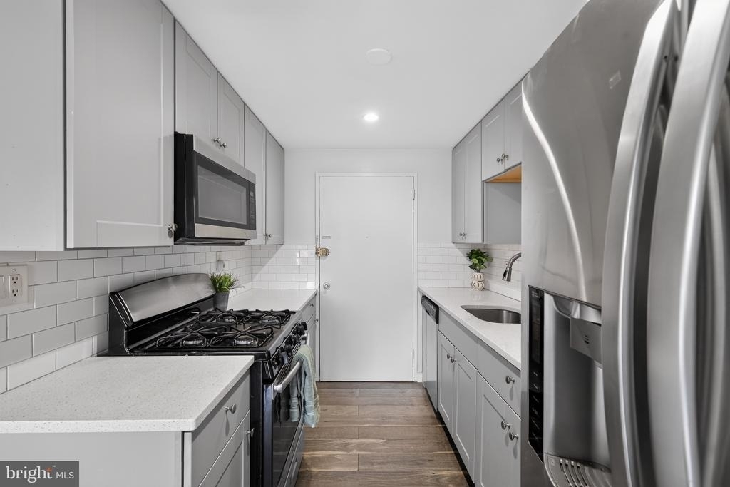 4600 Duke Street - Photo 18