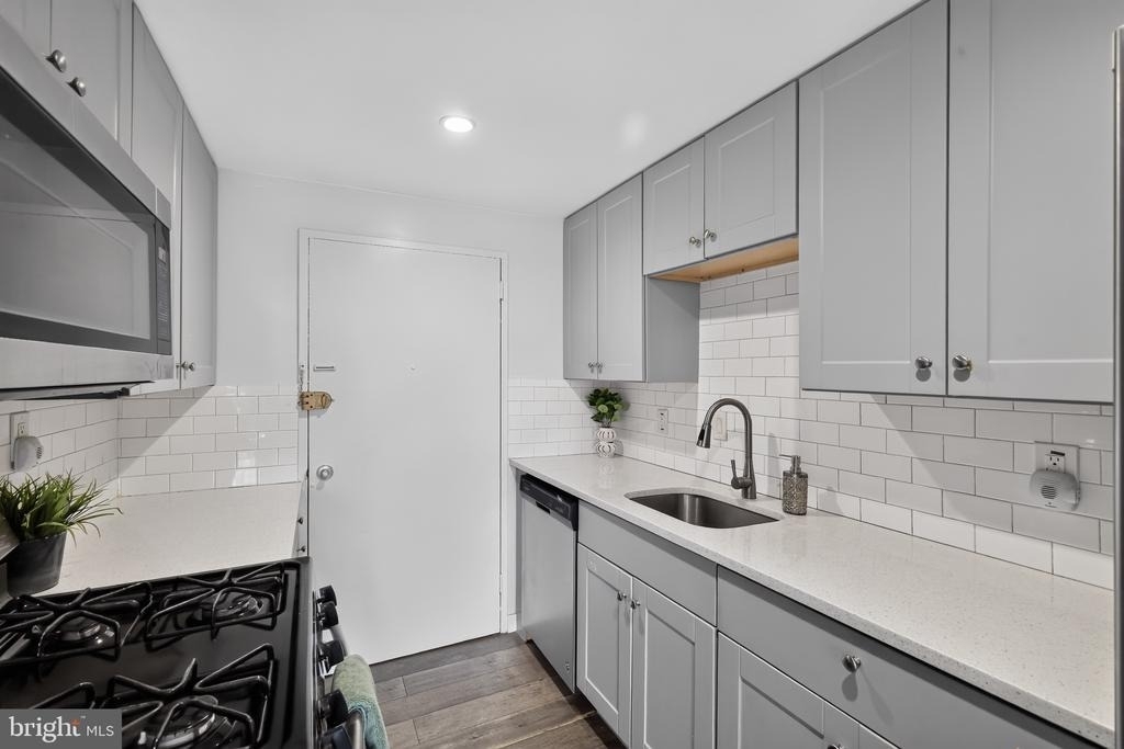 4600 Duke Street - Photo 13