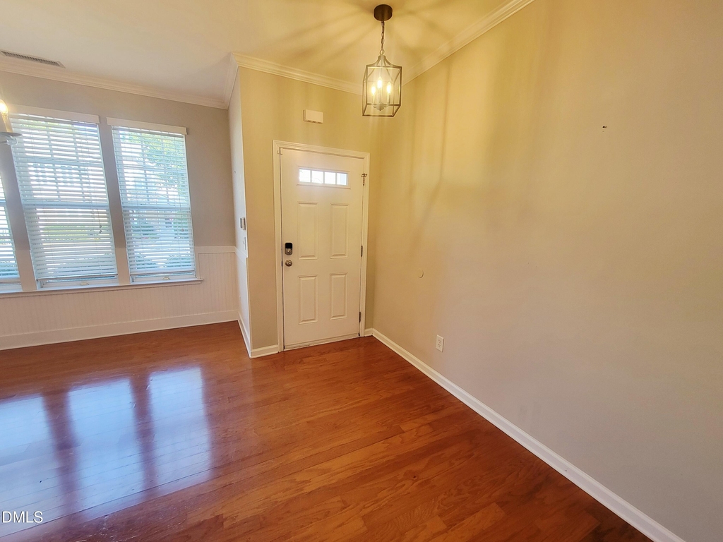 6058 Viking Drive - Photo 2