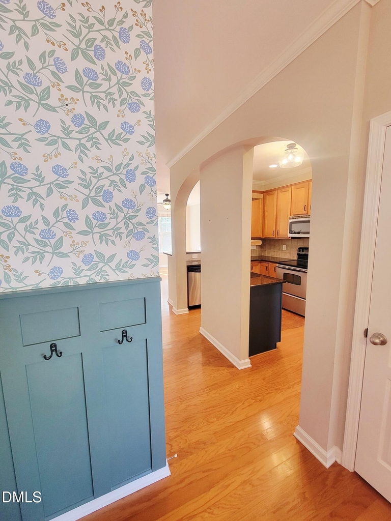 6058 Viking Drive - Photo 8