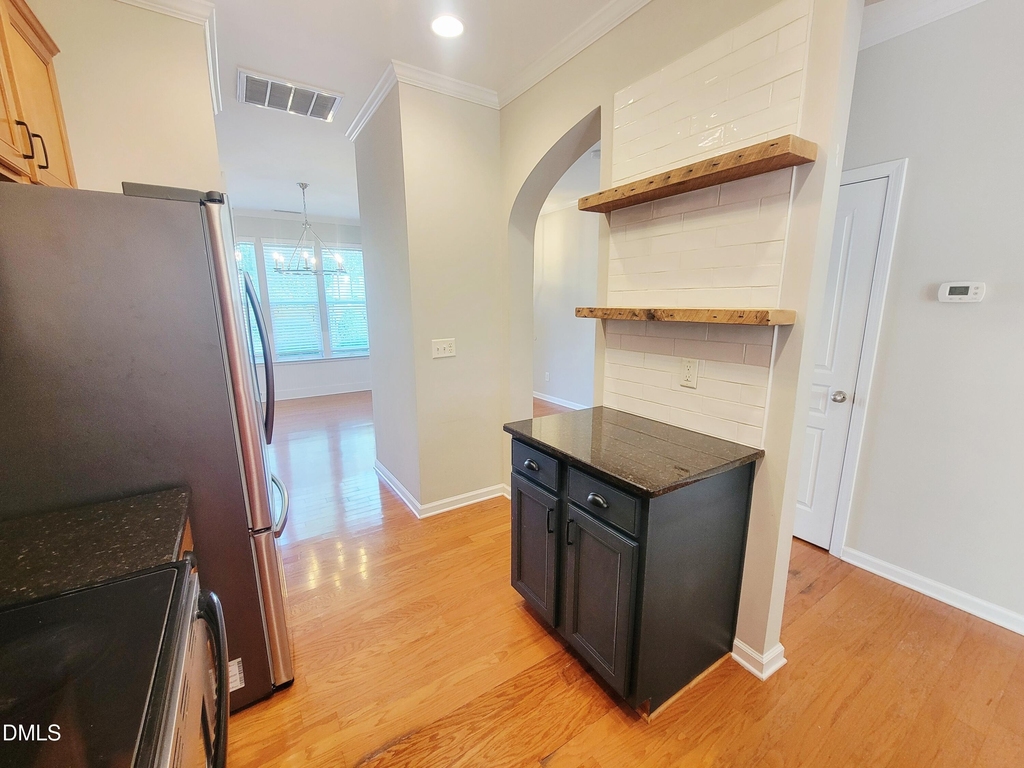 6058 Viking Drive - Photo 11