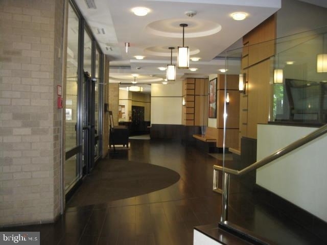 309 Yoakum Parkway - Photo 10