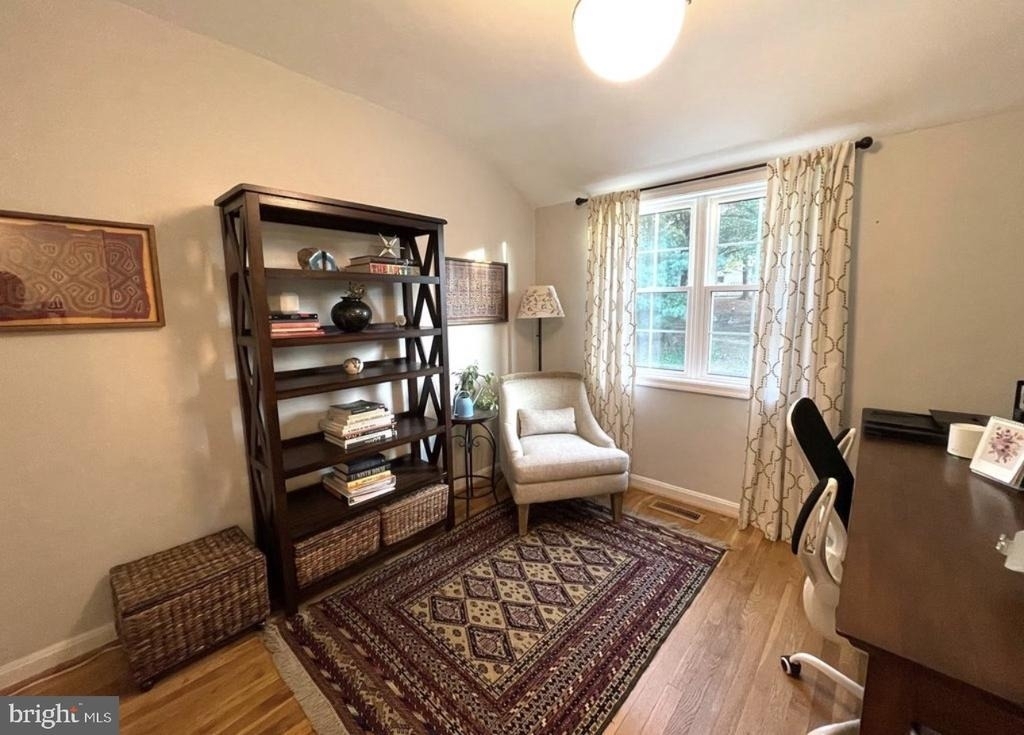 3824 Jay Avenue - Photo 6
