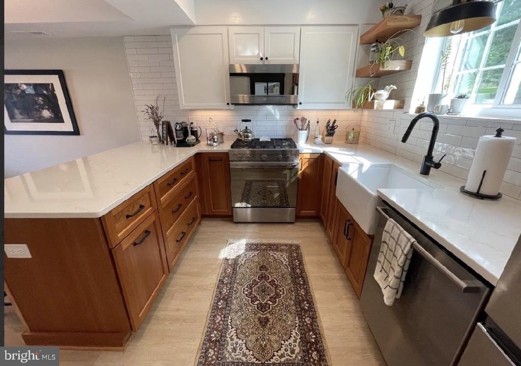 3824 Jay Avenue - Photo 3