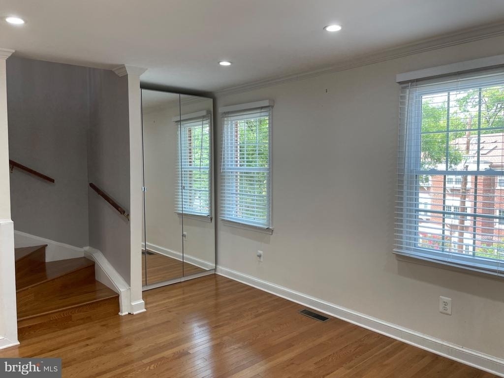 1822 21st Street N - Photo 32
