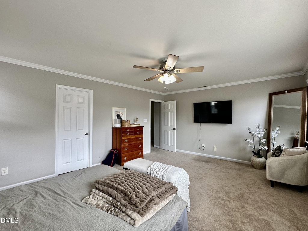 9826 Grettle Court - Photo 8