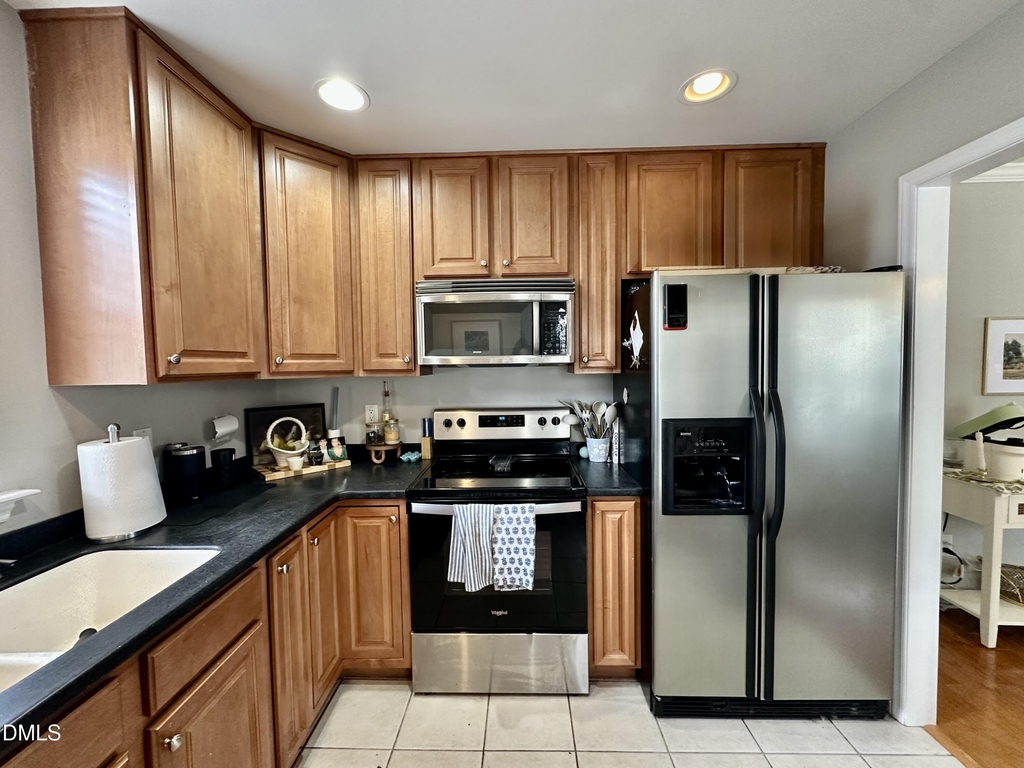 9826 Grettle Court - Photo 3