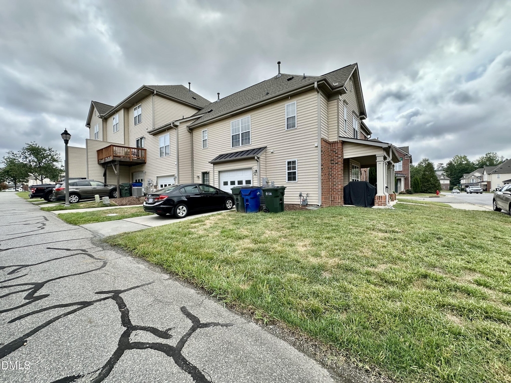 9826 Grettle Court - Photo 15