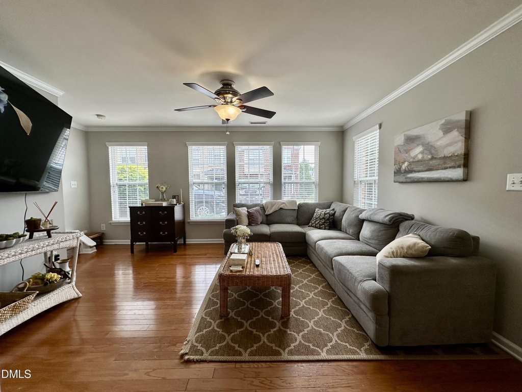 9826 Grettle Court - Photo 5