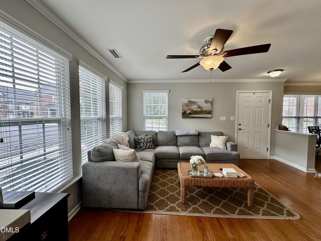 9826 Grettle Court - Photo 6