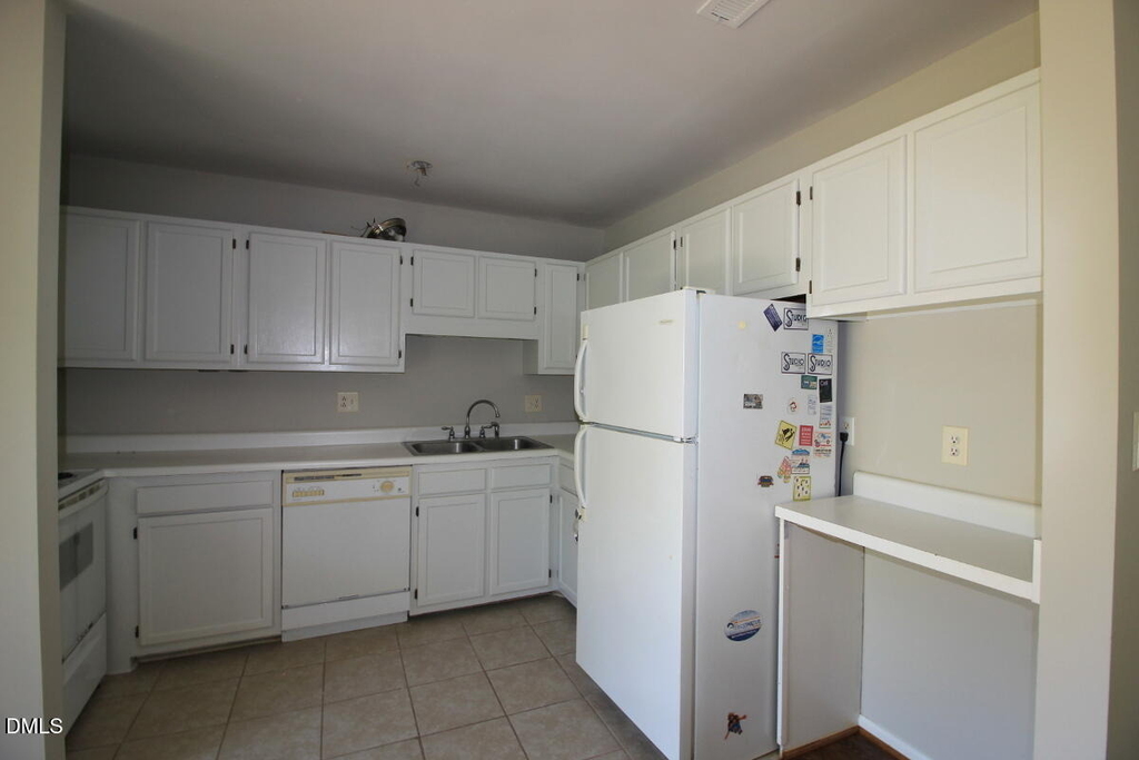 2833 Seclusion Court - Photo 5