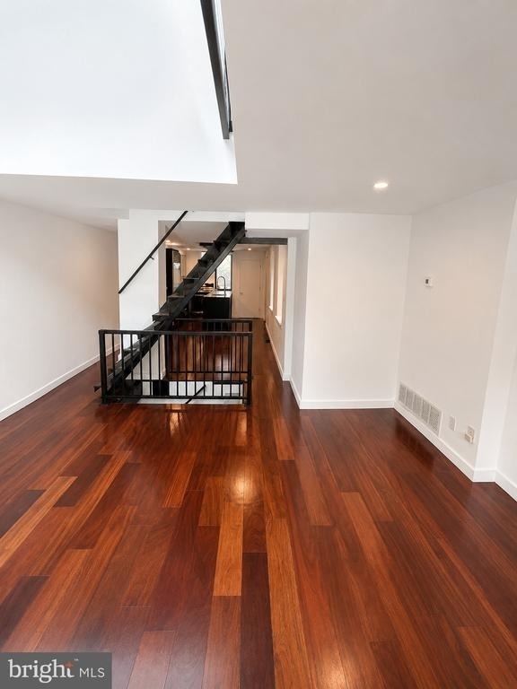 1345 E Berks Street - Photo 2