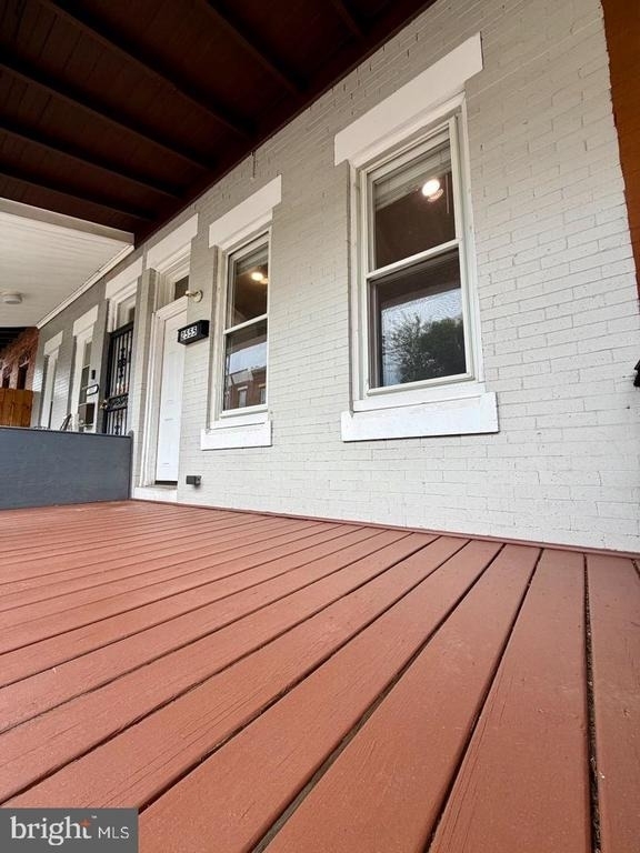 2555 N Hollywood Street - Photo 1