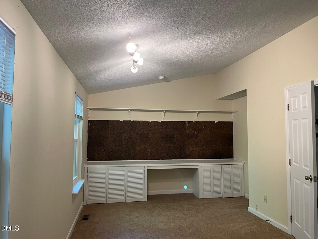 1829 Fox Sterling Drive - Photo 10