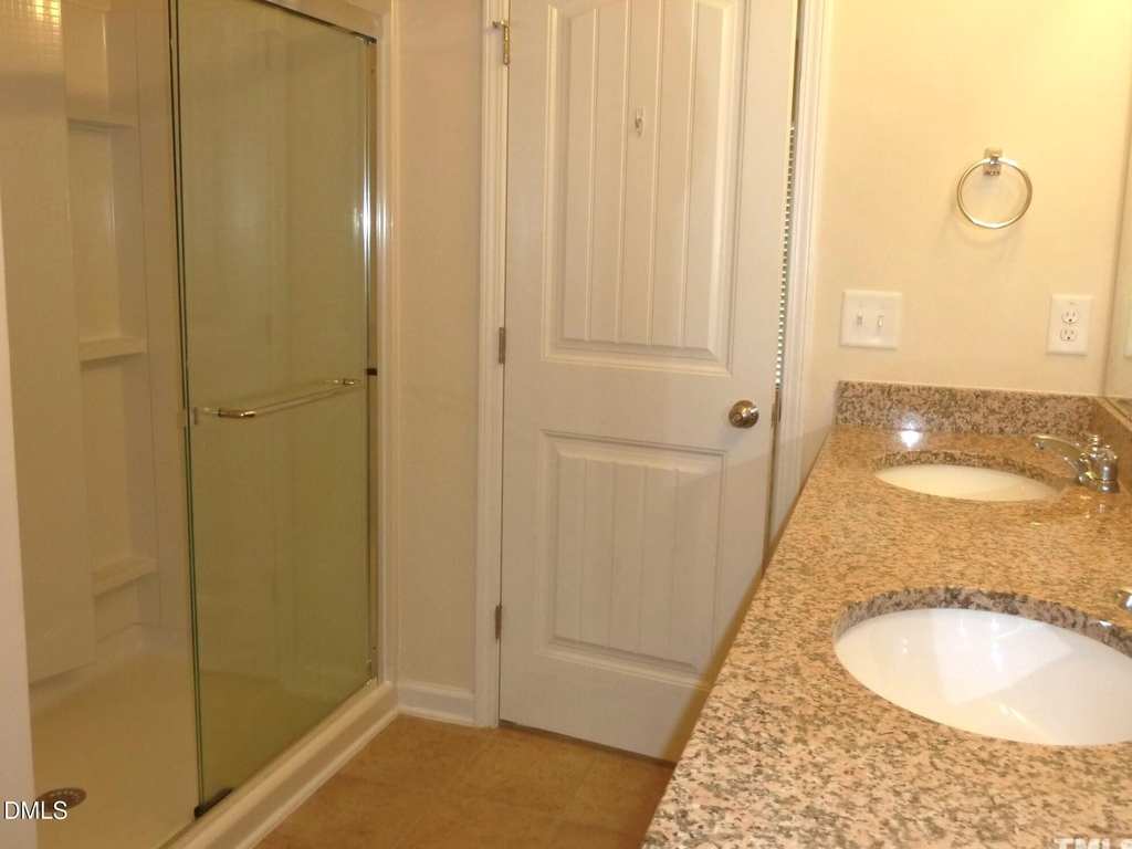 521 Denhoff Drive - Photo 5