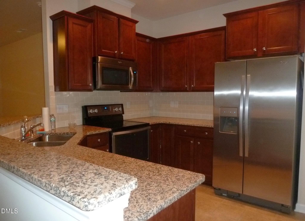 521 Denhoff Drive - Photo 2