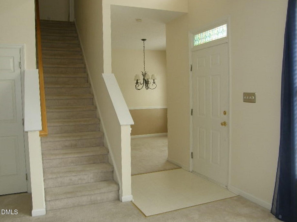207 Cove Creek Drive - Photo 2