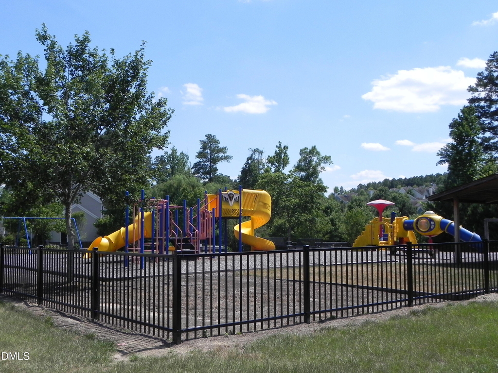 207 Cove Creek Drive - Photo 17