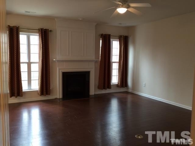 300 Dyersville Drive - Photo 4