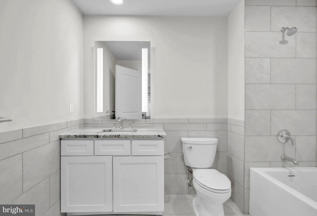 1801 Market Street - Photo 9