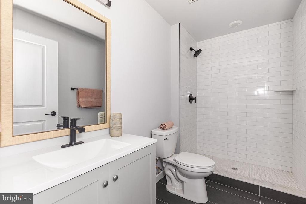 5542 Ridge Avenue - Photo 8