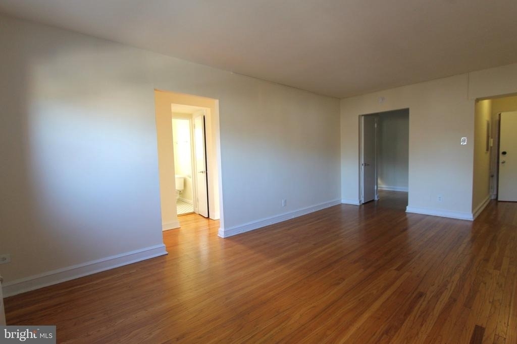 353-57 W Mount Airy Avenue - Photo 37
