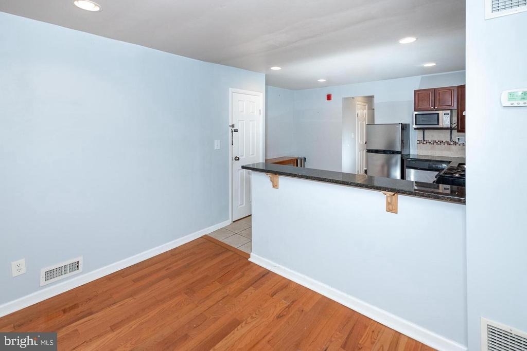 747 S 8th Street - Photo 5